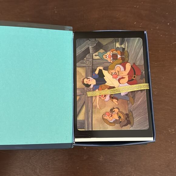 Disney | The Art of Disney The Golden Age Postcards - Picture 3 of 8